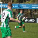 Arum wint met 10 man in slotseconden