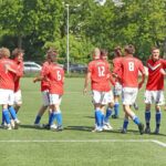 FC BURGUM KAN EINDELIJK WEER EENS LACHEN OP DROOMGRASMAT IN HEERENVEEN; JULIAN DIJKSTRA DEBUTEERT