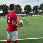 De brilstand na 90 minuten voetbal in Grou